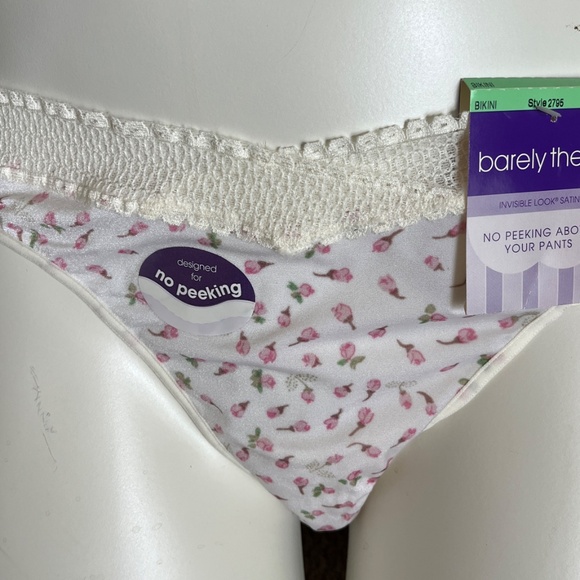 Vintage Barely There Satin Bikini Panty XL 8 NWT Pink White Rosebud Lace Trim - Picture 2 of 3
